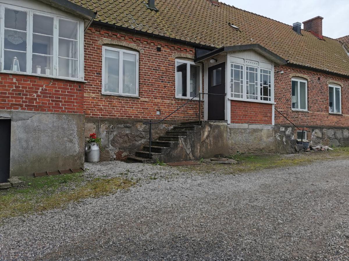 Апартаменты Gamla Skolan Rum & Oevernattning I Spjutstorp Экстерьер фото