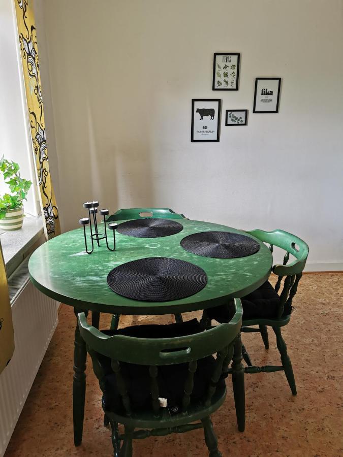 Апартаменты Gamla Skolan Rum & Oevernattning I Spjutstorp Экстерьер фото